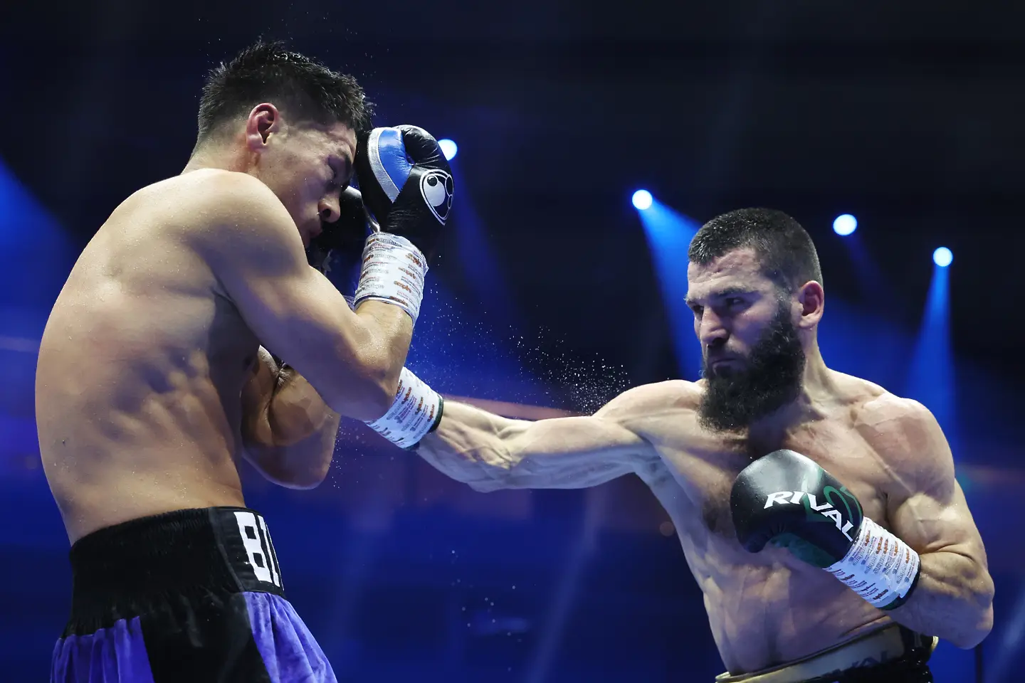 Артур Бетербиев - Дмитрий Бивол / GettyImages