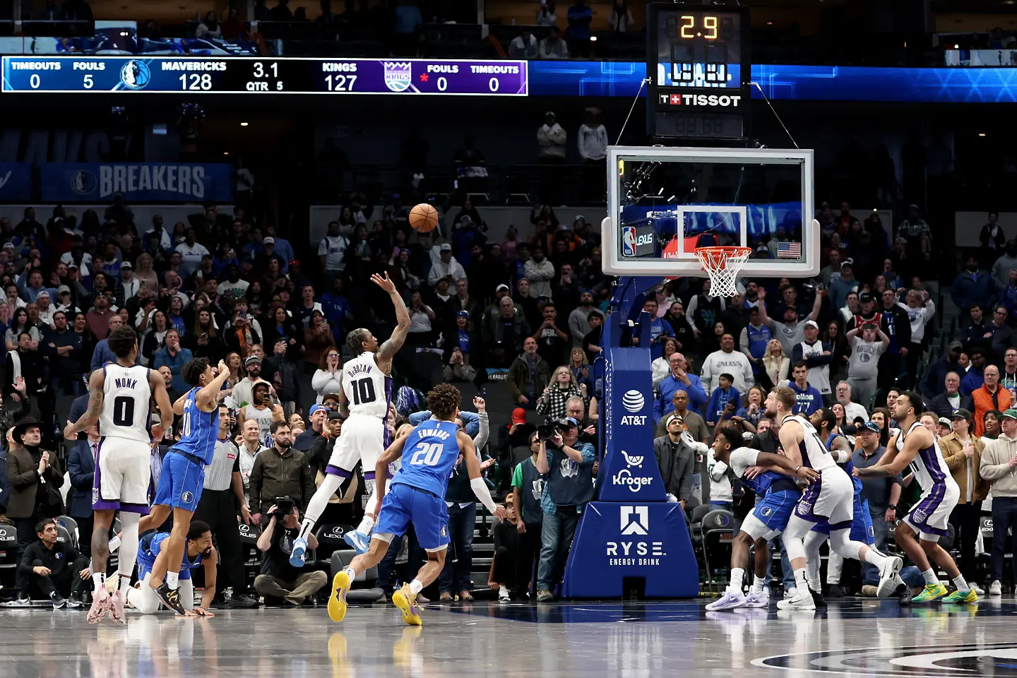 ДеМар ДеРоузън / Getty Images