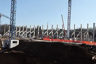 Първите седалки на новия стадион „Българска армия“ са монтирани
