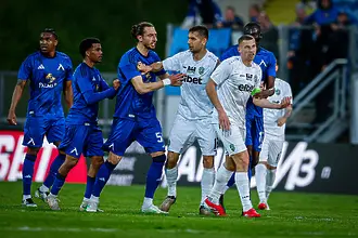 Левски изпусна нервен Лудогорец в голово шоу на „Герена“
