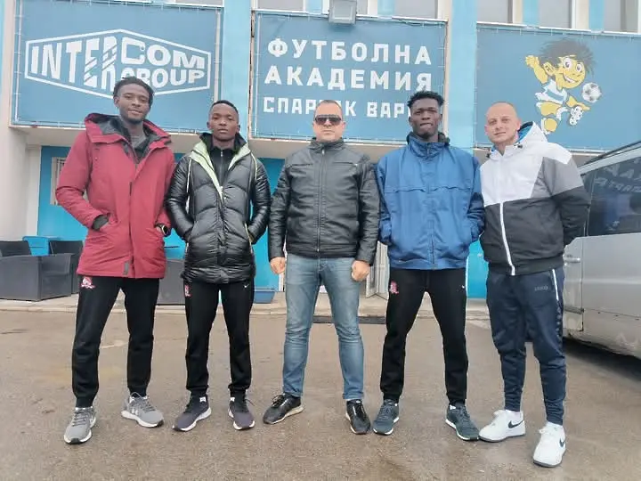 Спартак Варна пробва нигерийци