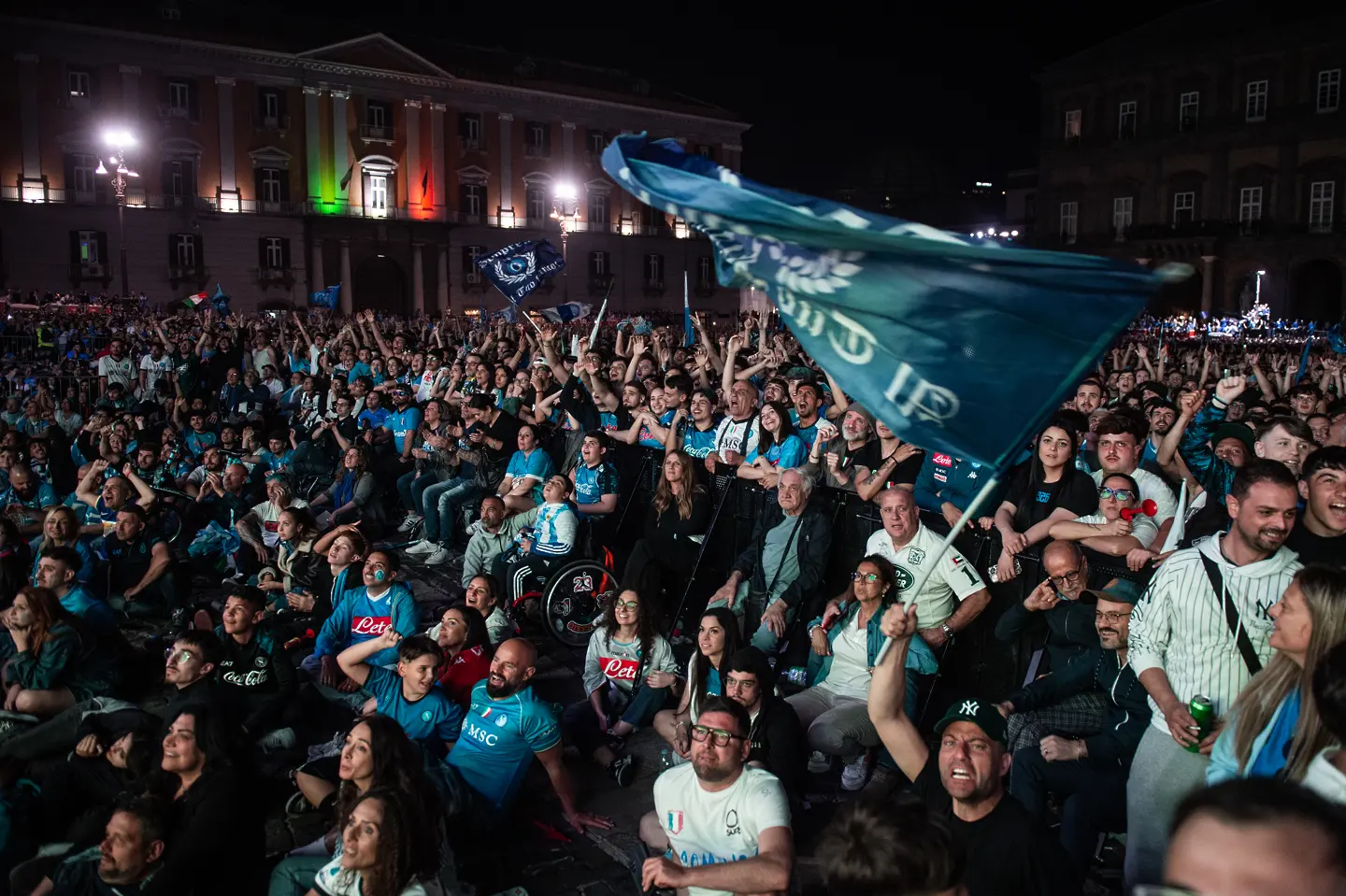 Феновете на Наполи празнуват титлата / Getty Images