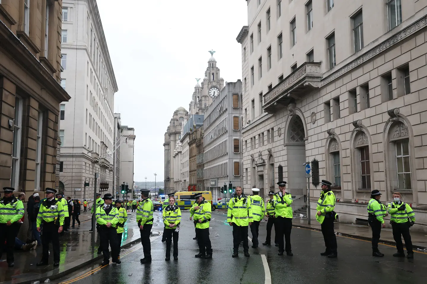 Ужасен инцидент помрачи парада на Ливърпул / Getty Images