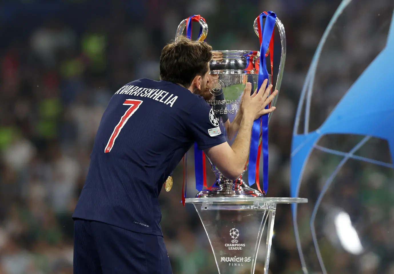 Хвича Кварацхелия / Getty Images
