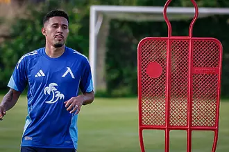 Левски отиде с 23 играчи в Правец