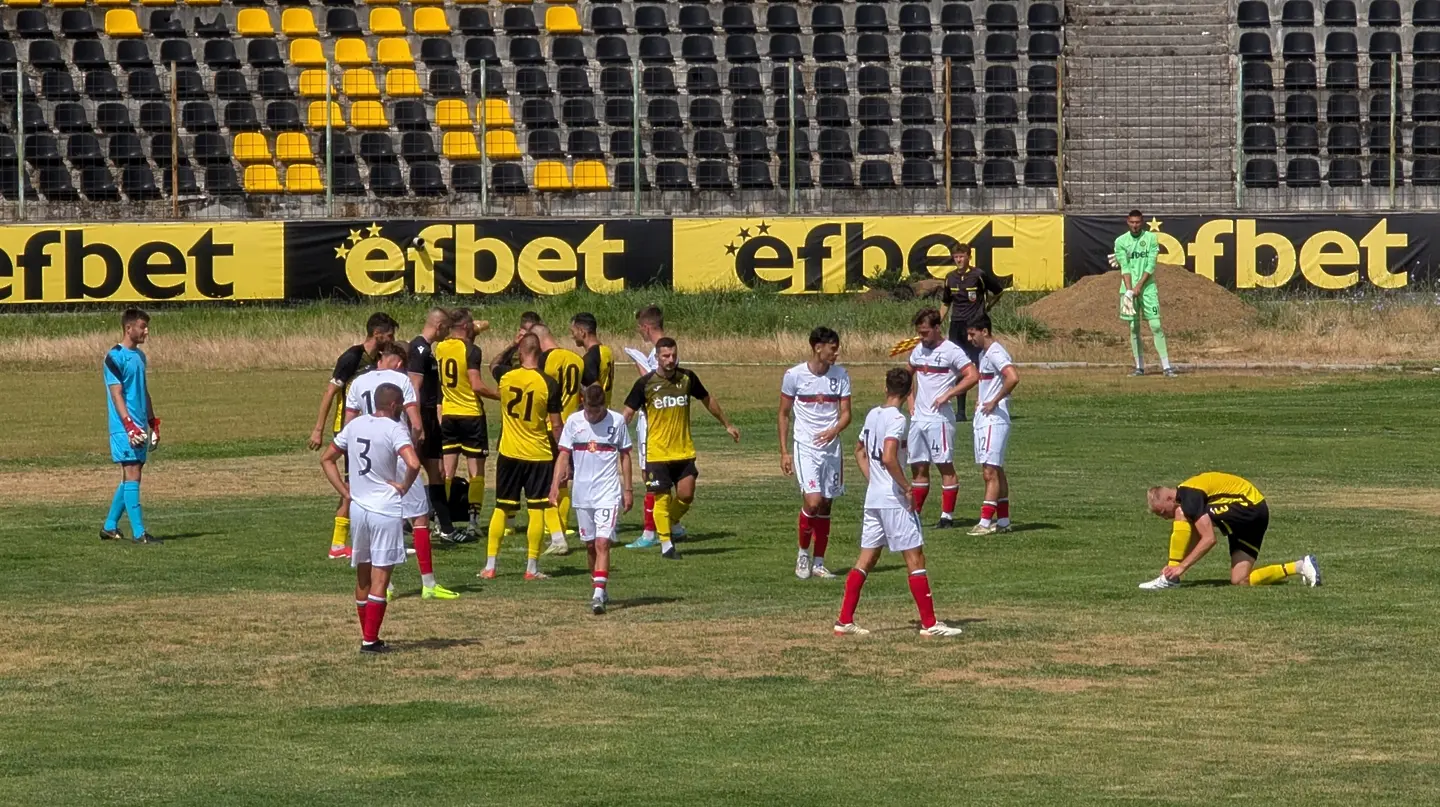 Миньор Перник срещу отбора на свободните агенти / facebook.com/ABFootballers