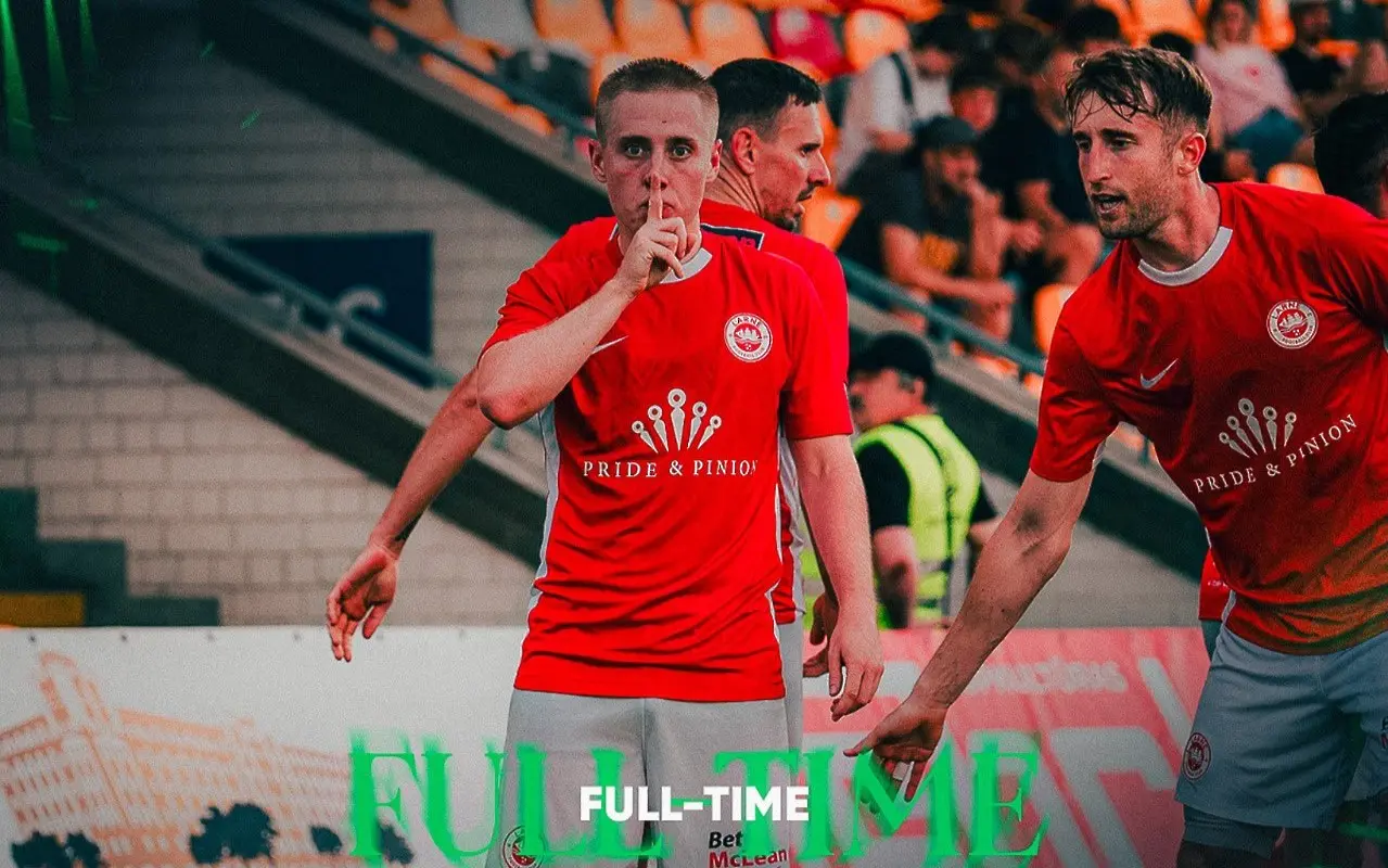 x.com/larnefc