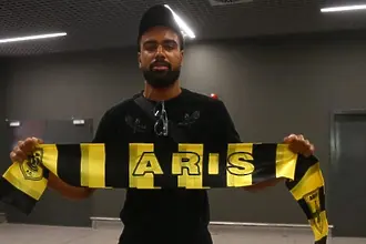 Сундберг пристигна в Солун за подпис с Арис (ВИДЕО)