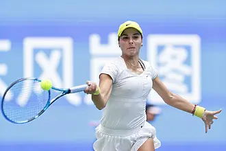 Виктория Томова загуби от Даниел Колинс на WTA 1000 турнира в Монреал