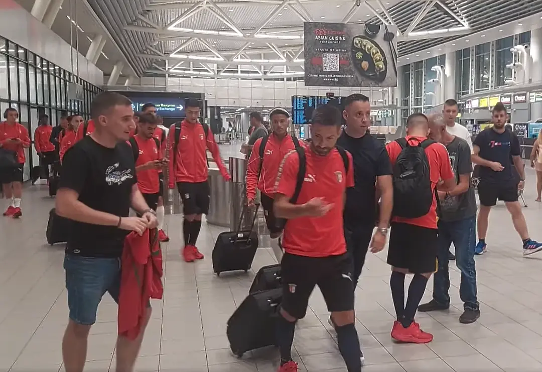 Брага на летището в София / dsport.bg 