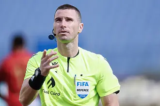 Кабаков ще свири скандинавски сблъсък в Лига Европа, Гидженов при Партизан и Карабельов