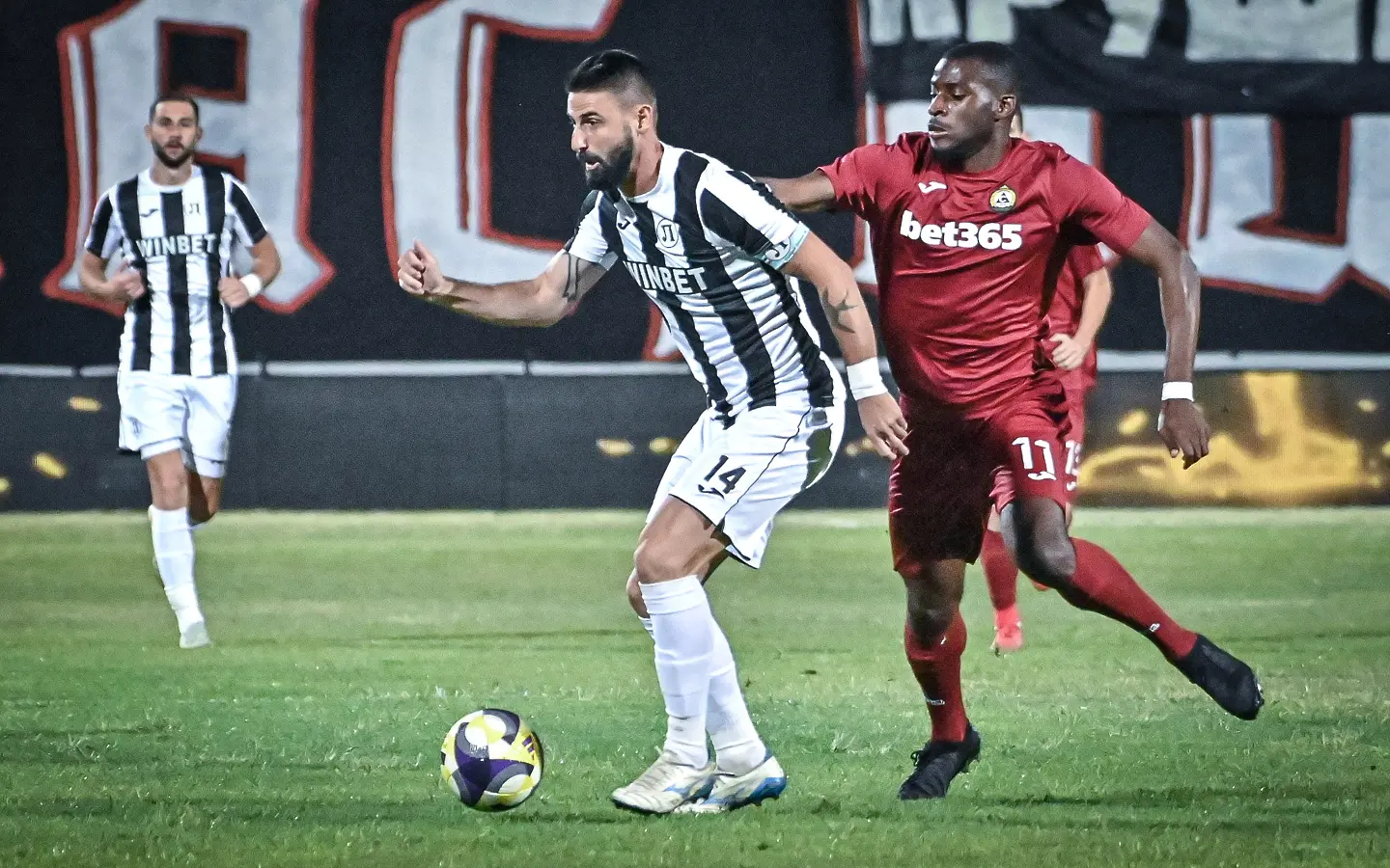 Димитър Илиев срещу Мохамед Досо / startphoto.bg 