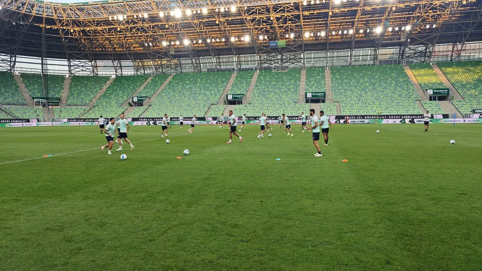 Тренировка на Лудогорец на Групама Арена в Будапеща / dsport.bg