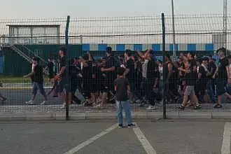 Агитката на Сабах пристигна за мача с Левски (ВИДЕО)