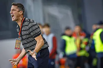 Веласкес получи подкрепа от Нидерландия преди мача с АЗ Алкмаар