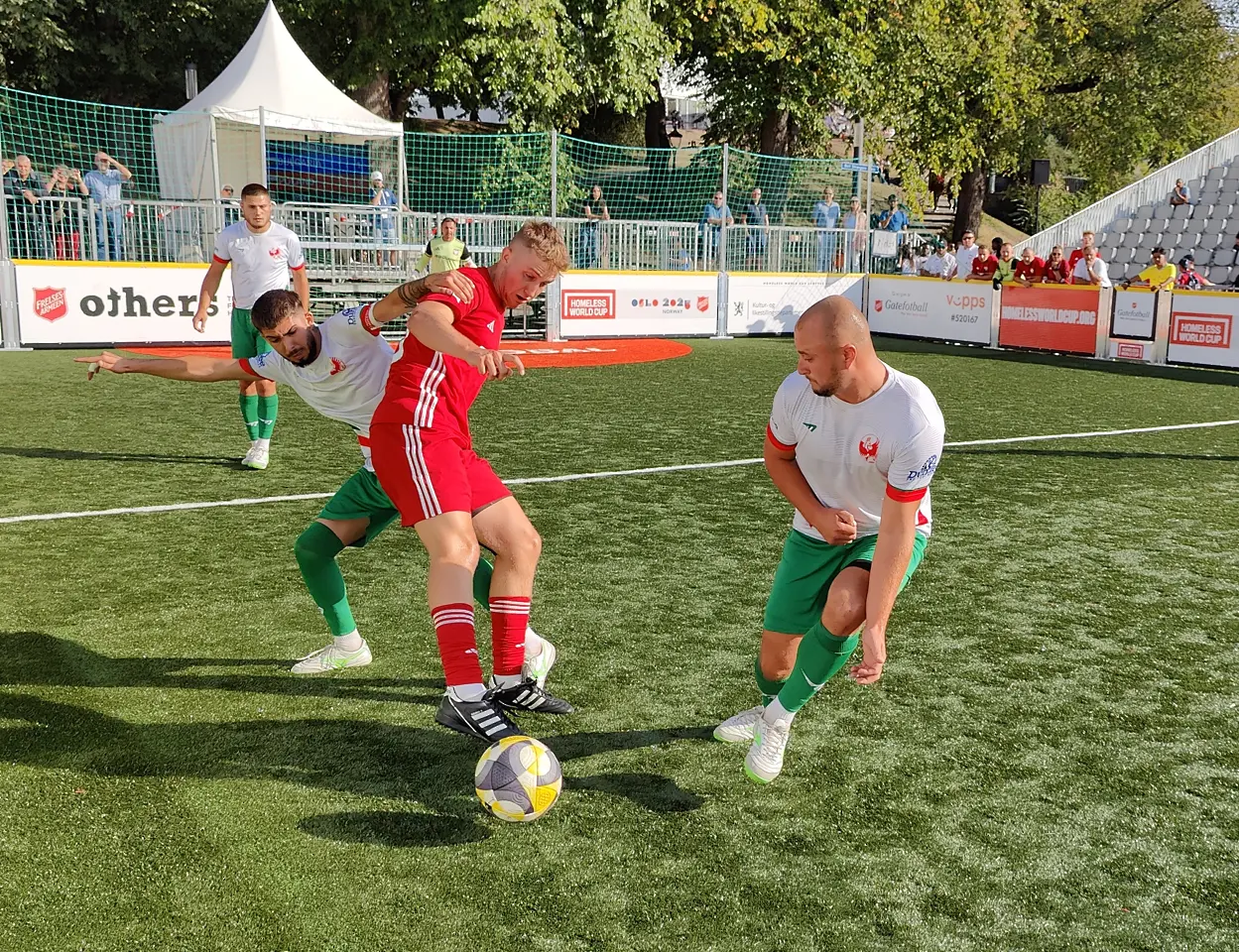 Неуспешен старт за „Отбор на надеждата“  във втората фаза на Homeless World Cup 2025