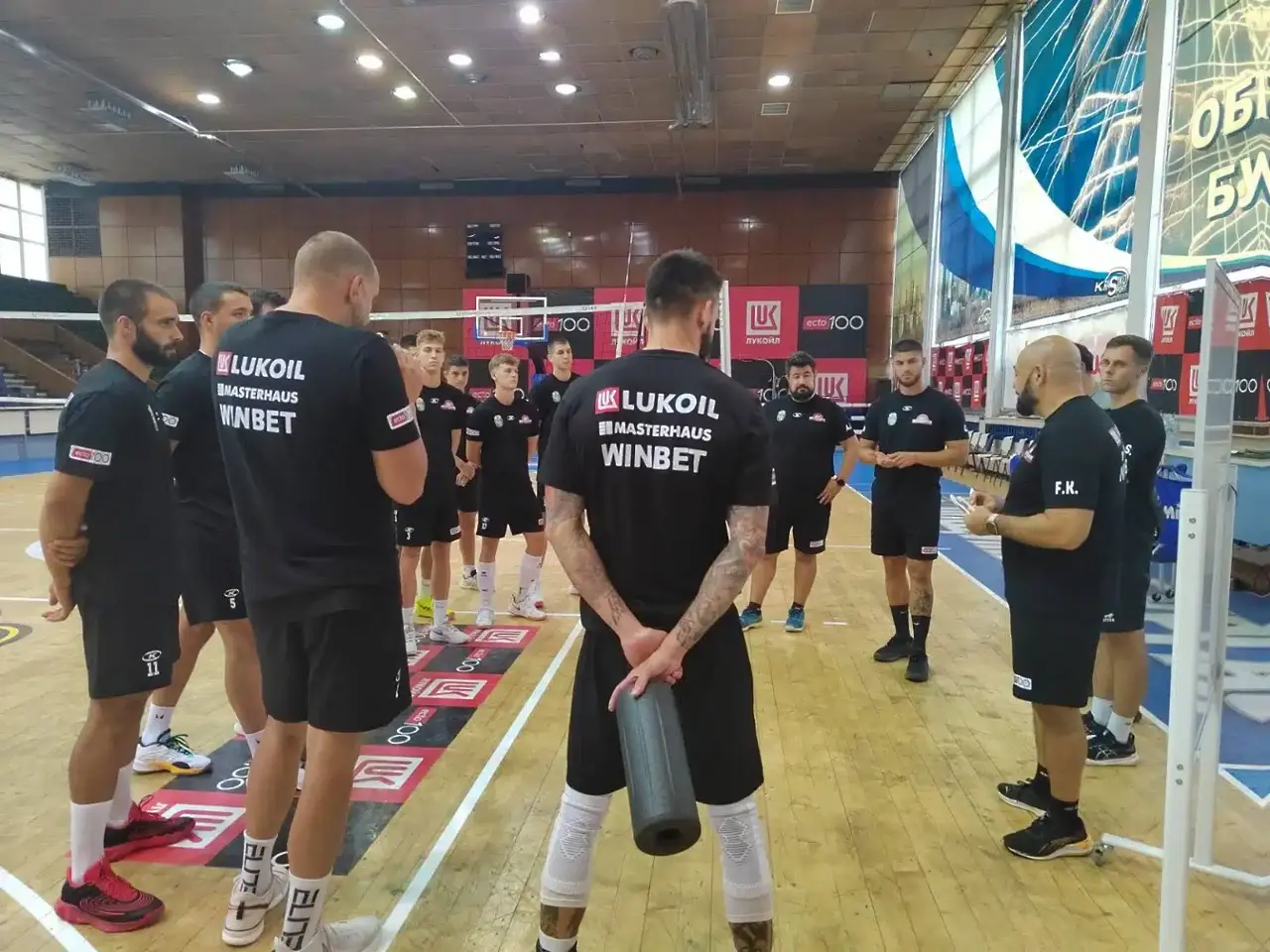 ВК Нефтохимик 2010 / neftochimicvolley.com