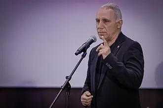 Стоичков стана официален член на фен клуба на националите