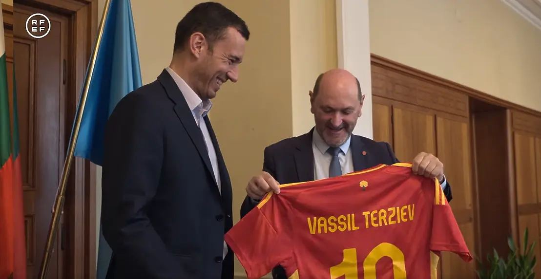 www.facebook.com/RFEF