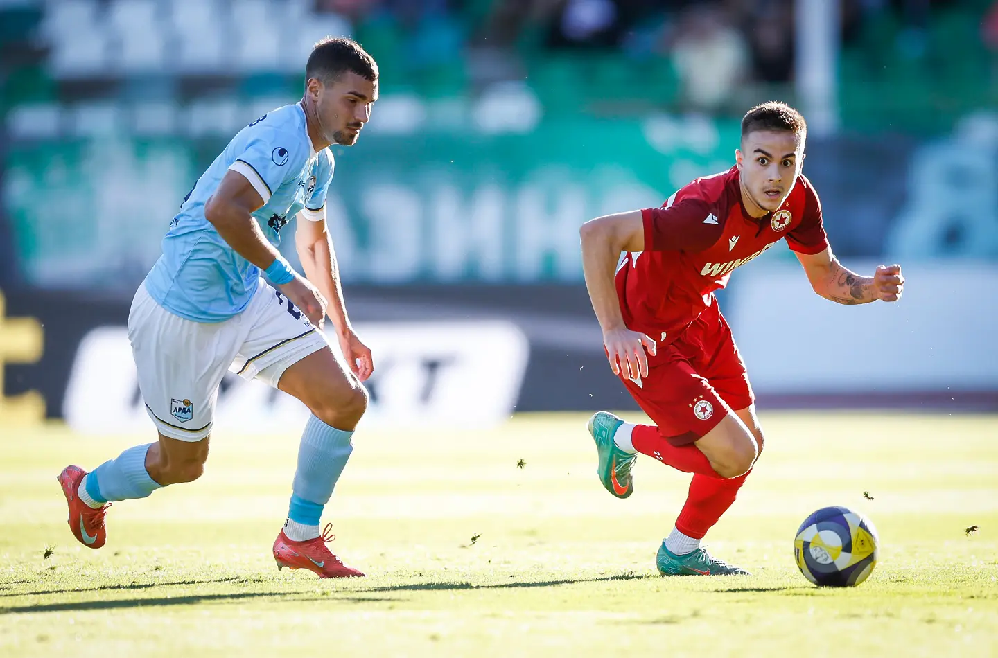 Вячеслав Велев и Кевин Додай / startphoto.bg