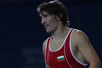 Депутатът-борец Даниел Александров достигна до репешажите на Световното