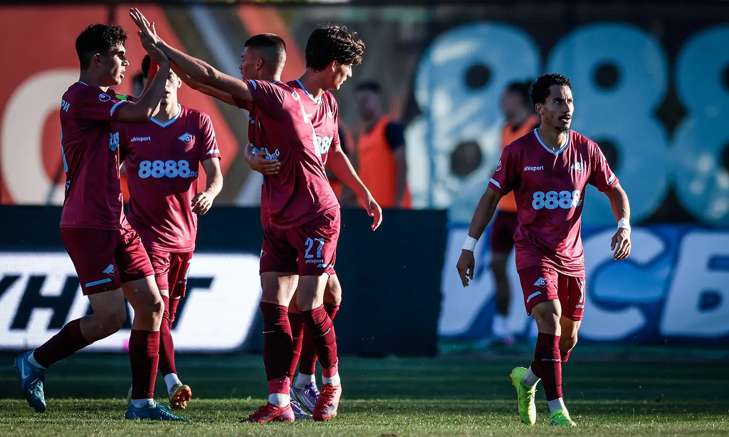 Септември / startphoto.bg