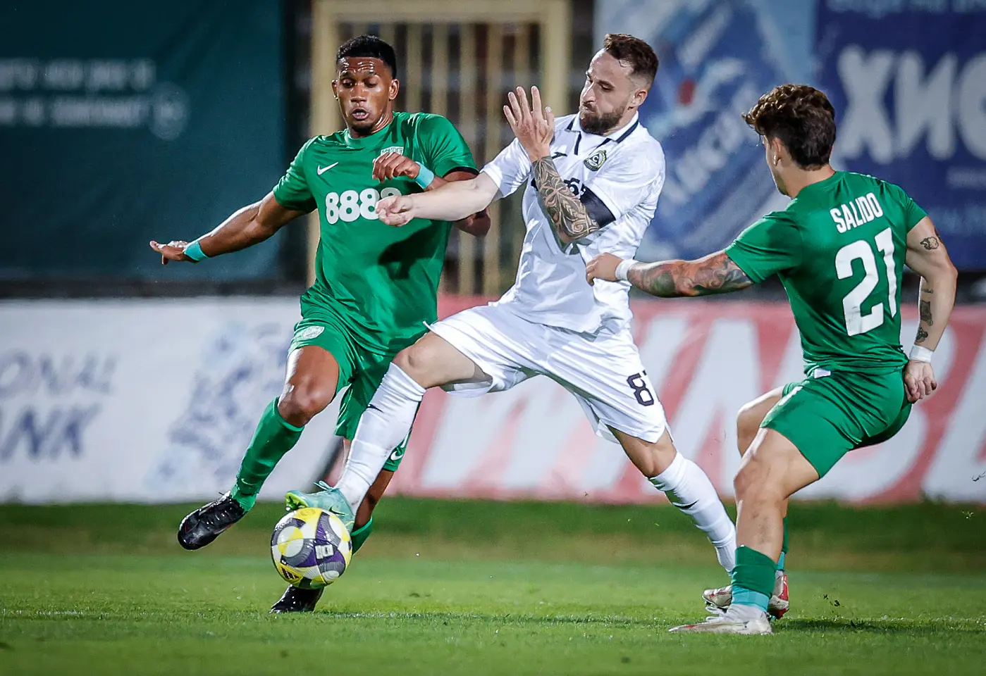 Славия и Берое приспаха зрителите в „Овча купел“