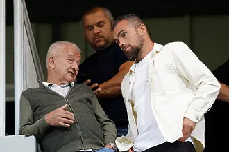 Христо Крушарски: Ако не съм аз с „дървената говедарска глава“ да държа дисциплината, Локомотив отдавна да го няма (ВИДЕО)