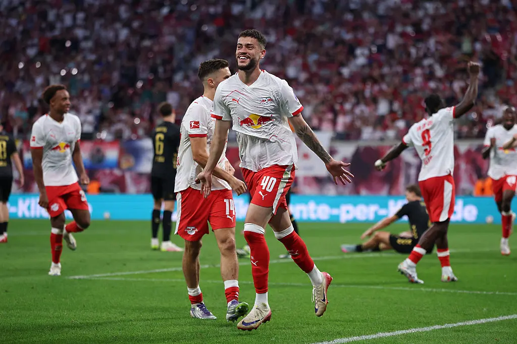 Ромуло се радва след гол / Getty Images 