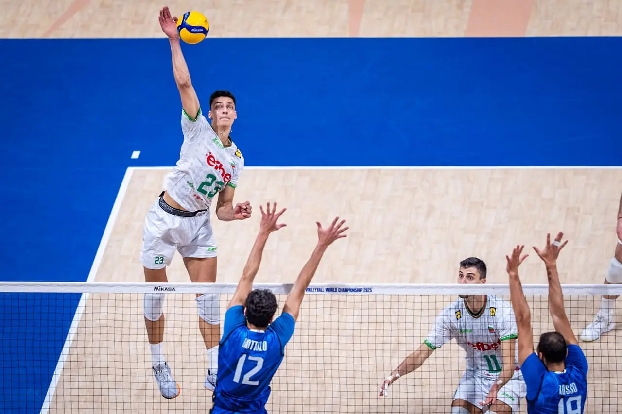 Алекс Николов / volleyballworld.com