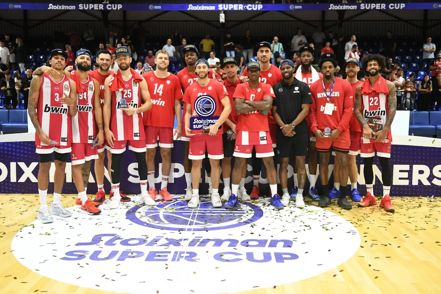 Баскетболният отбор на Олимпиакос / www.facebook.com/olympiacosbc