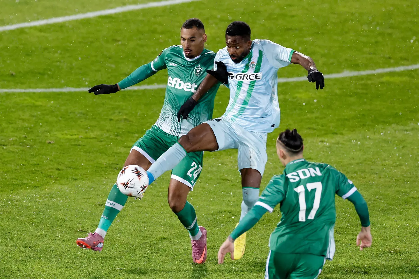 Ло Селсо обича да вкарва в Разград, разликата между Лудогорец и Бетис бе много голяма