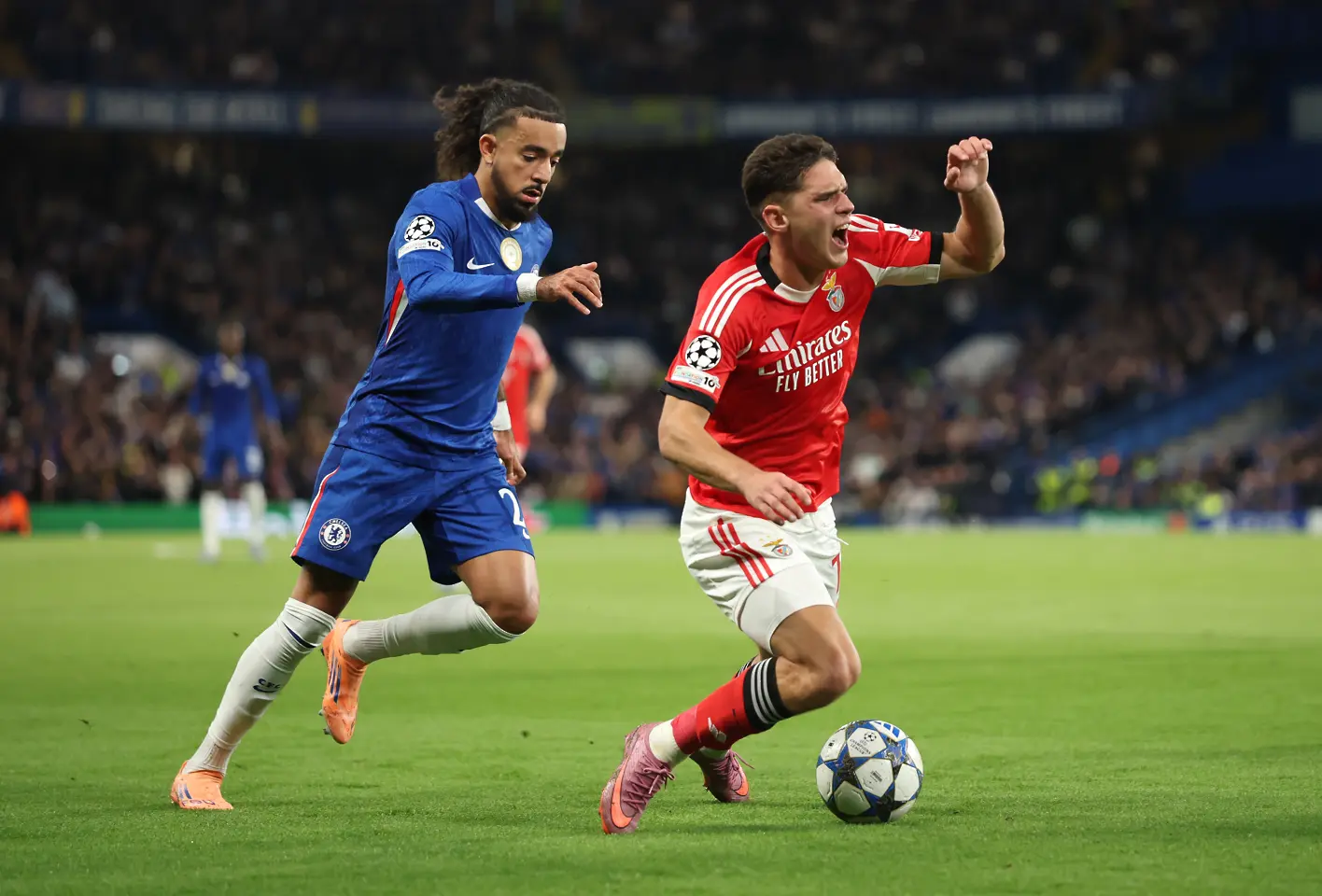 Радостта е за Челси, автогол вгорчи завръщането на Моуриньо на „Стамфорд Бридж“