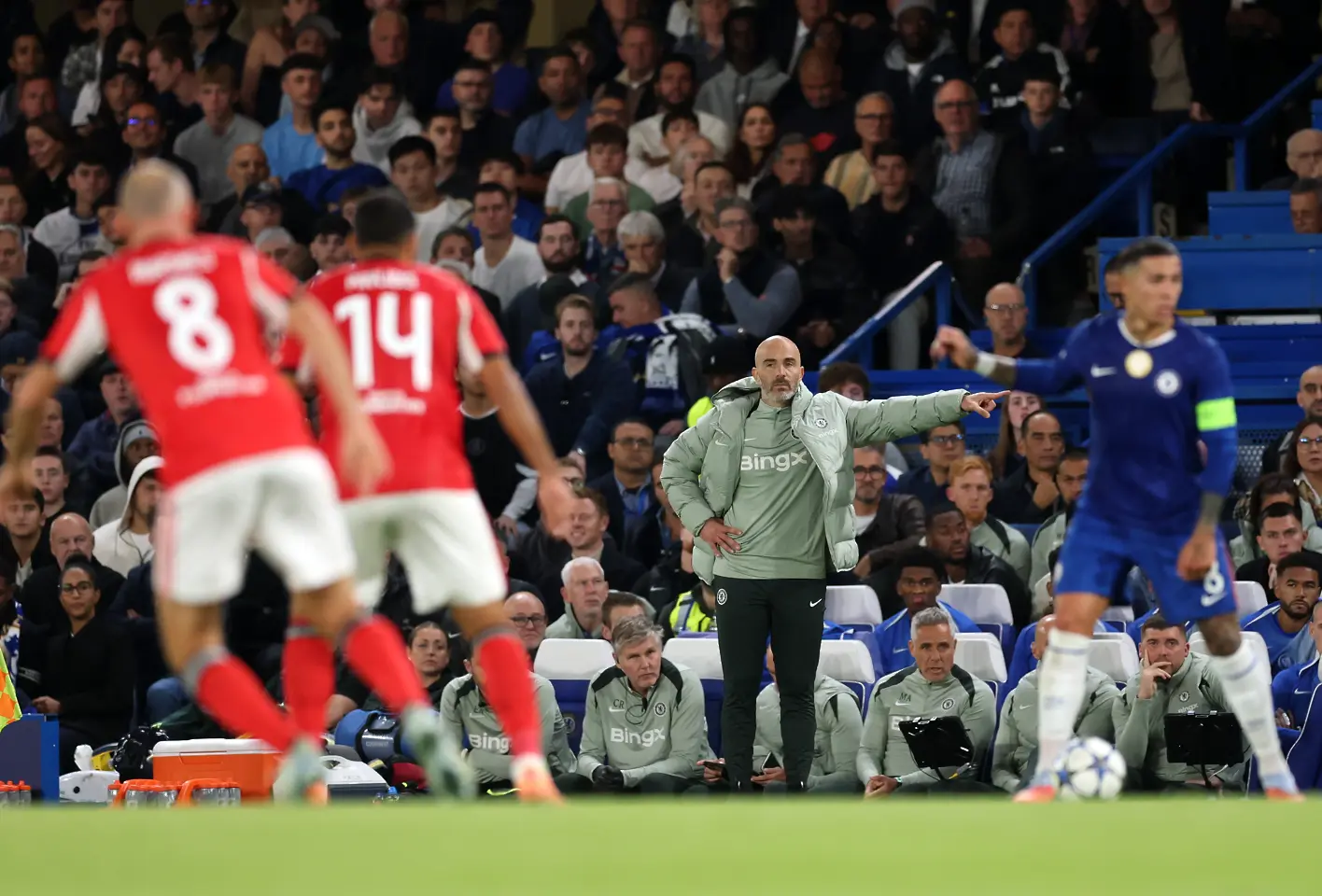 Радостта е за Челси, автогол вгорчи завръщането на Моуриньо на „Стамфорд Бридж“