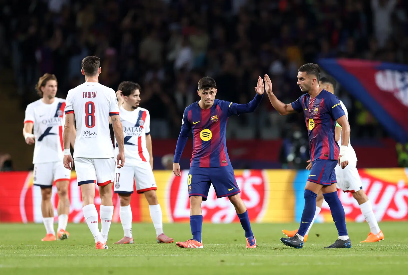 Педри и Феран Торес / Getty Images