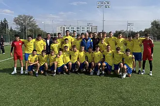 Христо Стоичков се срещна с деца от школата на Марица