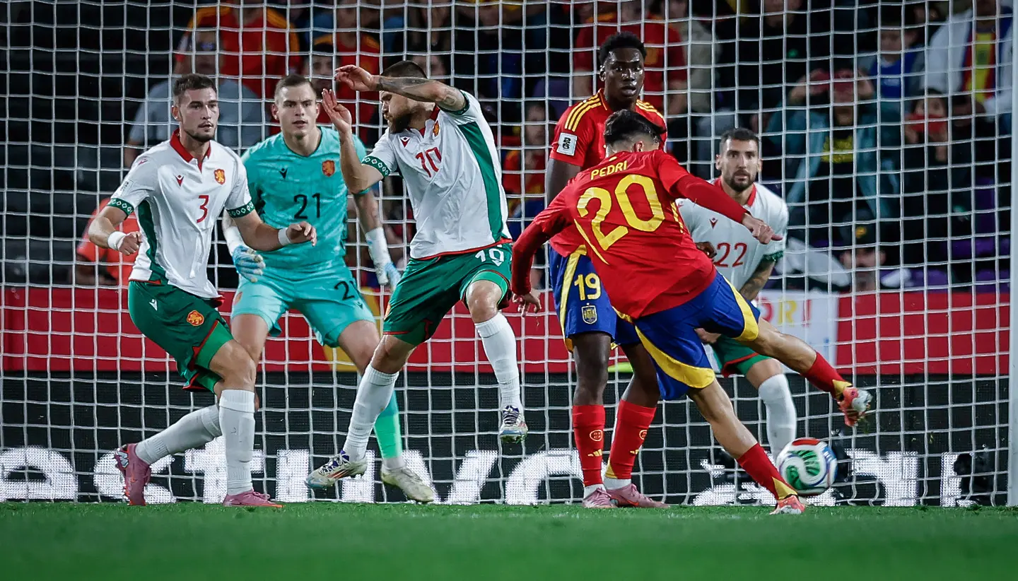 Педри / startphoto.bg