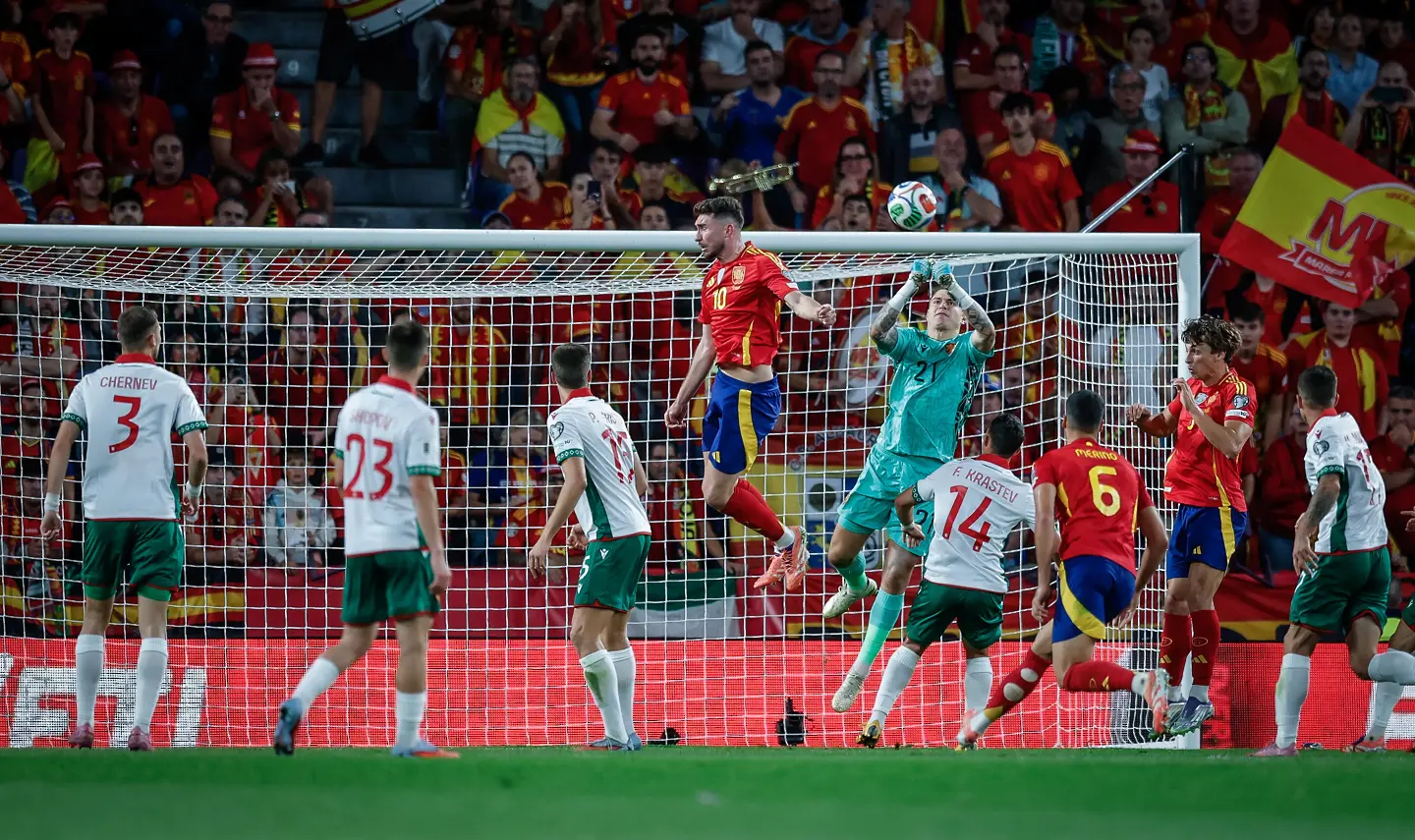 Испания - България / startphoto.bg