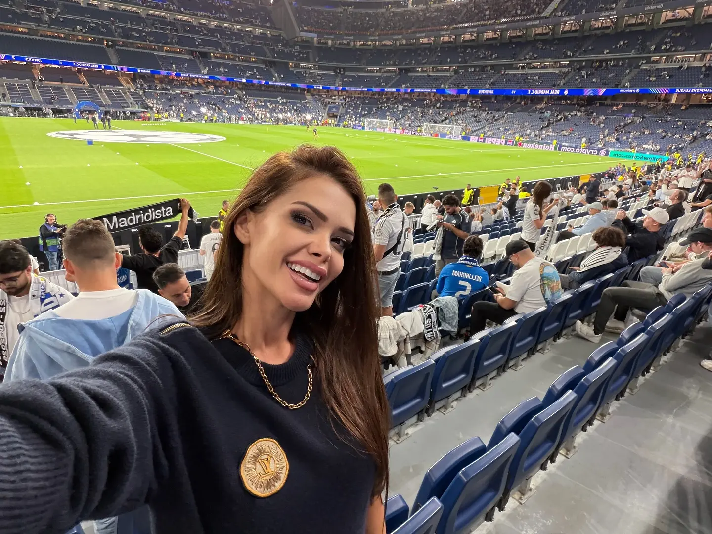 Преслава гледа Реал Мадрид - Ювентус на Сантиаго Бернабеу / instagram.com/preslava_official