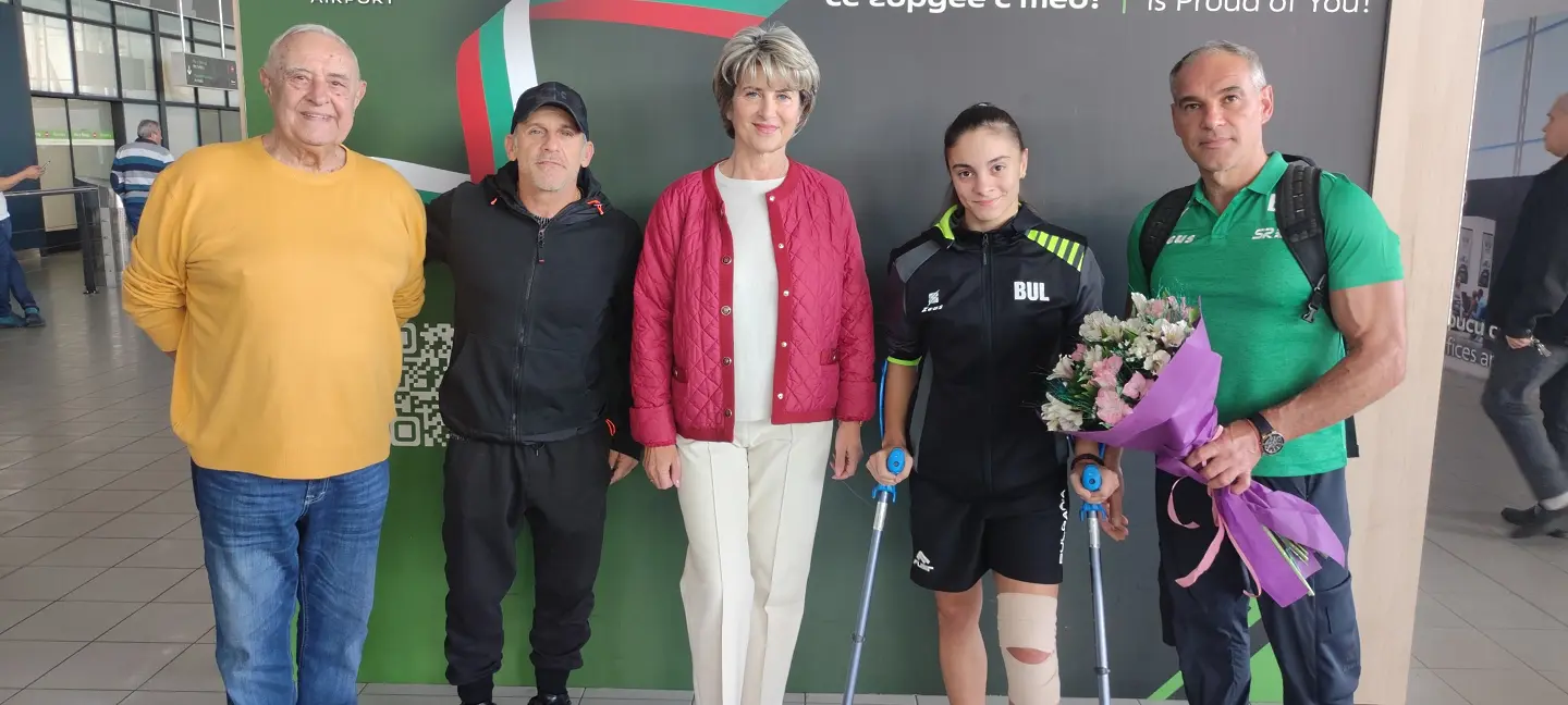 Йордан Йовчев, Весела Лечева, Валентина Георгиева