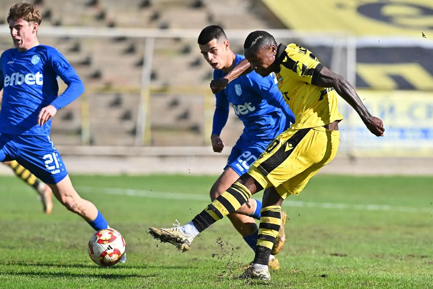 Спартак Плевен - Ботев Пловдив / facebook.com/botevplovdiv