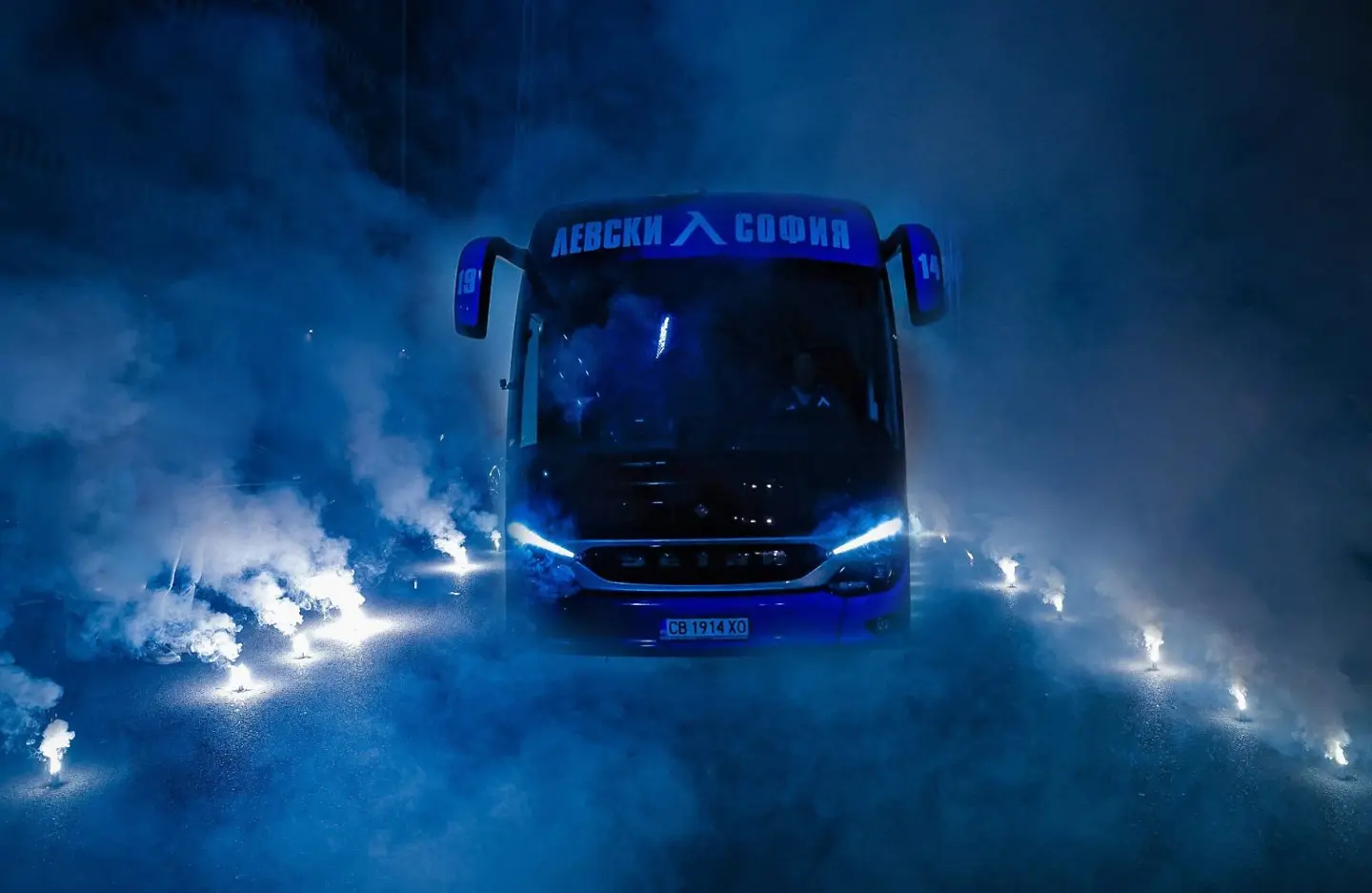 Нов автобус на Левски / levski.bg