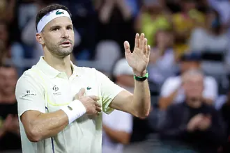 Григор Димитров се завърна на корта с победа