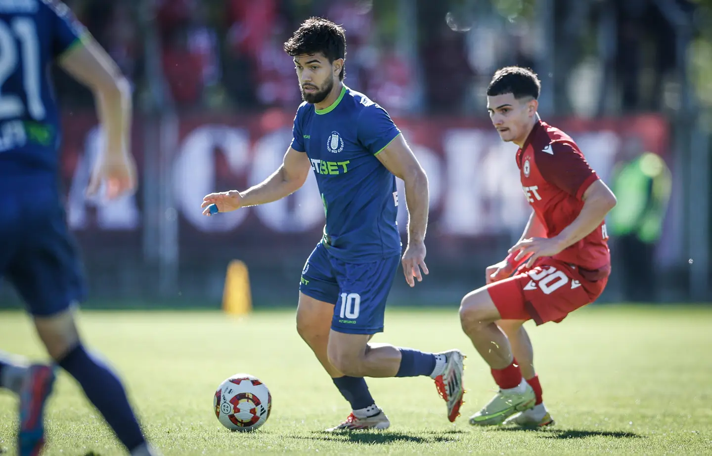 Сантиаго Монтоя / startphoto.bg