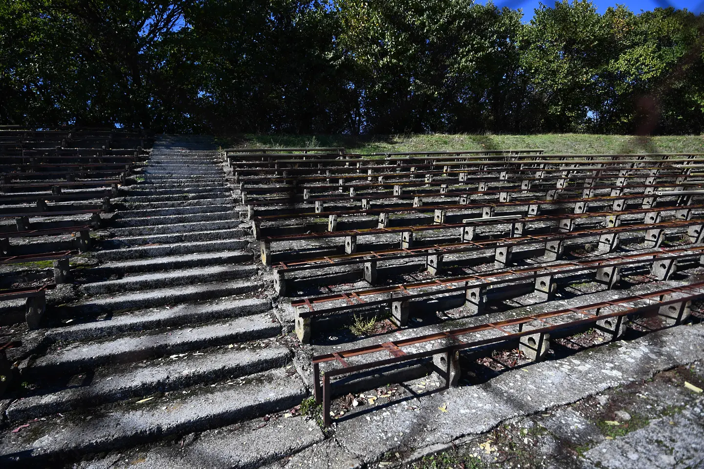 Стадионът в Нова Загора / startphoto.bg