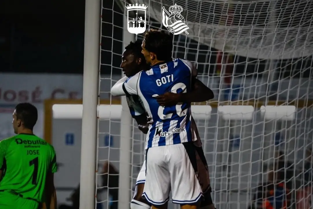 Умар Садик и Микел Готи, Негрейра - Реал Сосиедад / x.com/RealSociedad