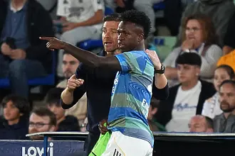 Чаби Алонсо прости на Винисиус