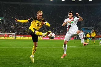 Дортмунд взе трите точки в мач със само 2 точни удара