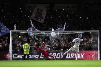 Фулъм страда с дузпи, фаворитите напред за Карабао Къп