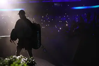 Синер стартира с лекота в Париж, продължавайки победната си серия